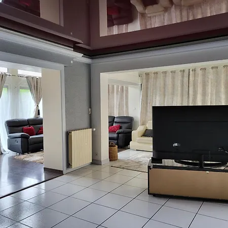 Séjour chez l'habitant Vacance A 5 Minutes De Geneve Ambilly