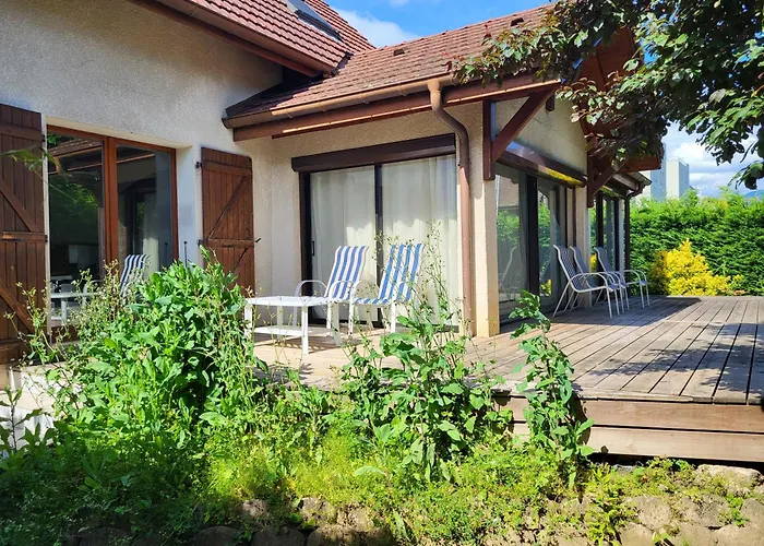 Vacance A 5 Minutes De Geneve Ambilly